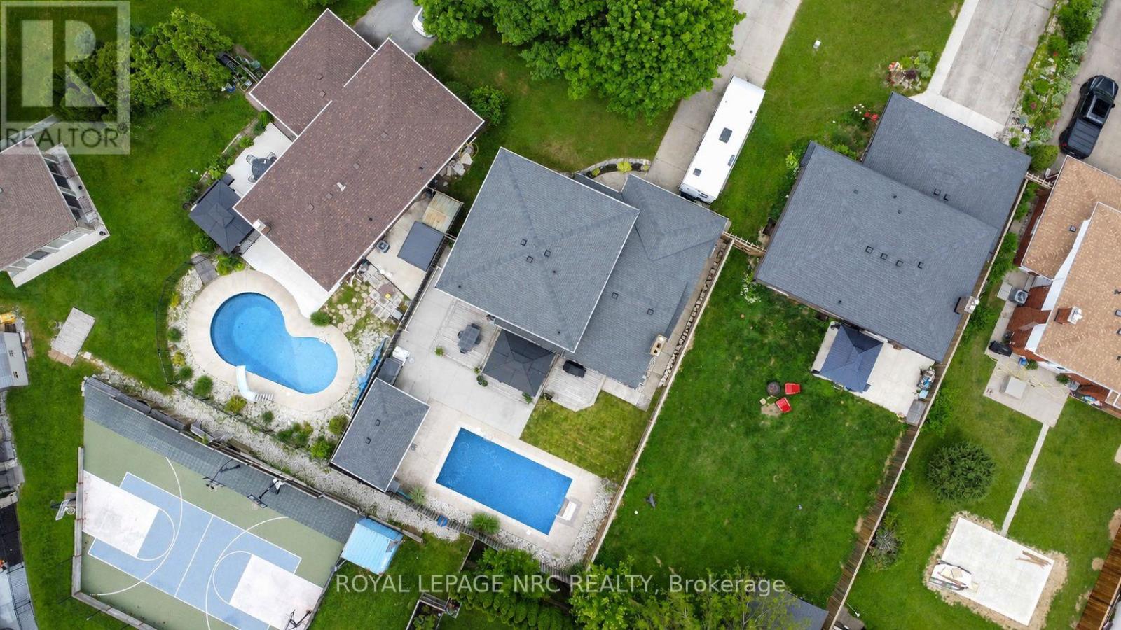 9 Woodgarden Court, St. Catharines, Ontario  L2M 7C9 - Photo 36 - X13443316