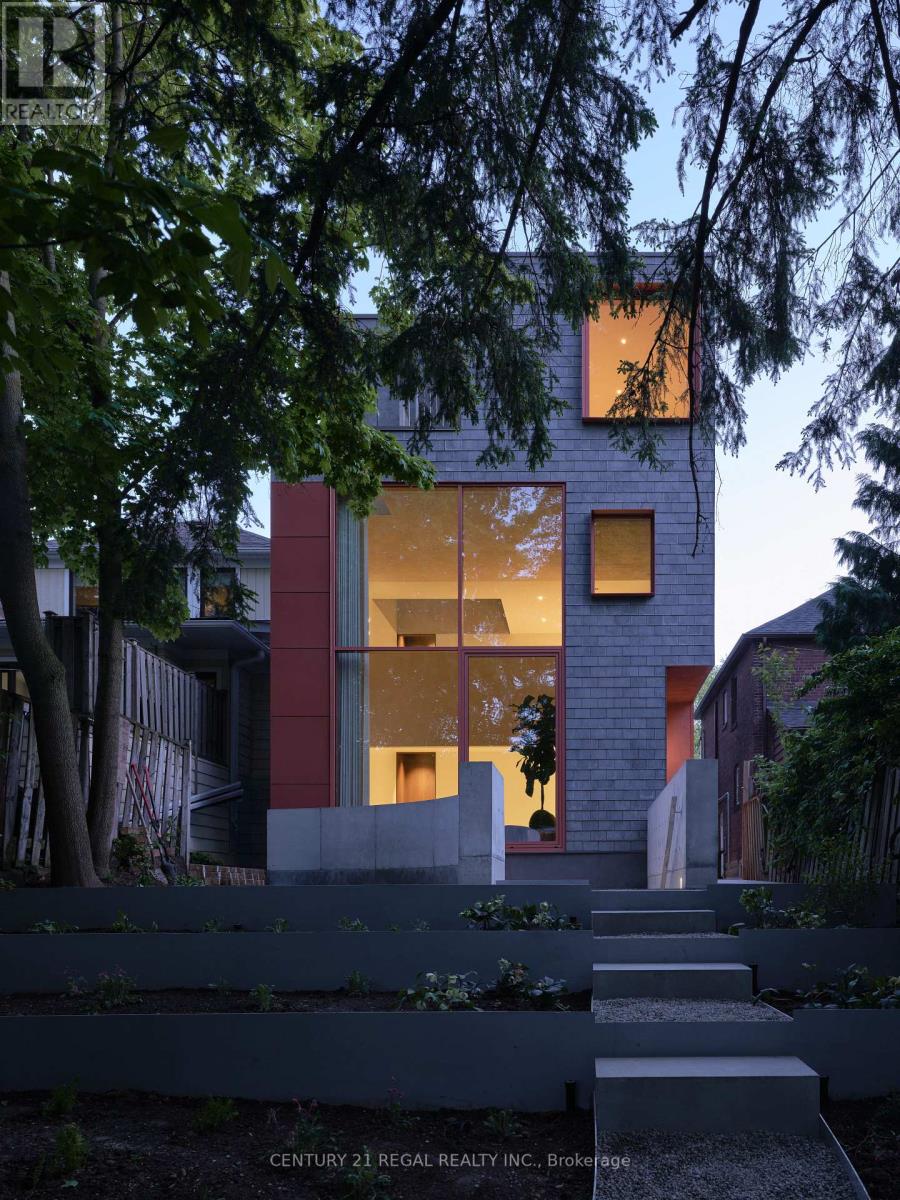 REAR - 275 KEEWATIN AVENUE S, Toronto, Ontario