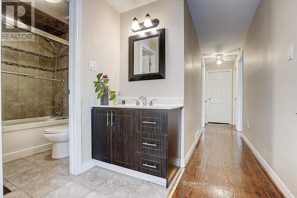64 Gladys Road, Toronto, Ontario  M1C 1C6 - Photo 16 - E13443334