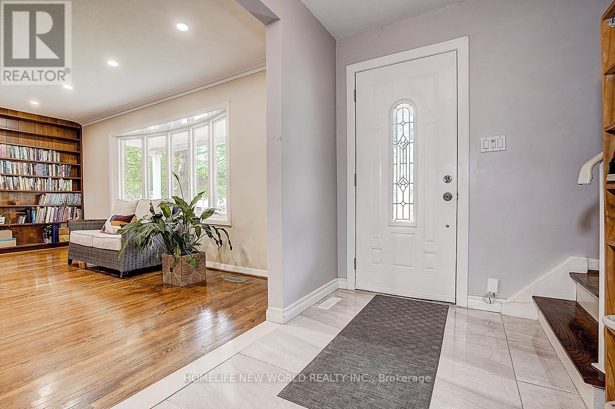 64 Gladys Road, Toronto, Ontario  M1C 1C6 - Photo 3 - E13443334