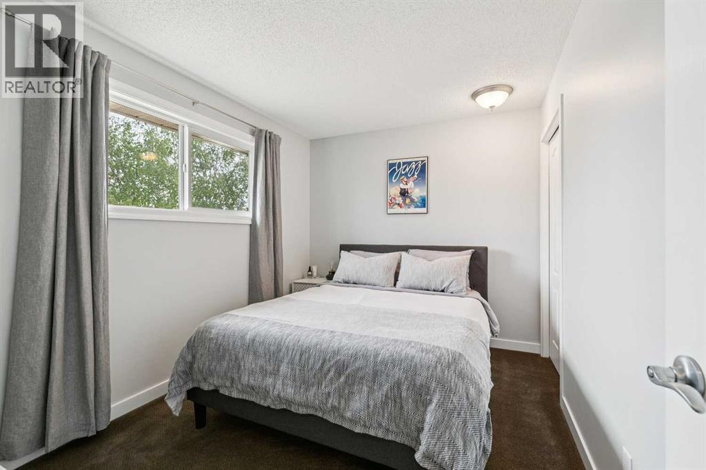 51 Woodbrook Green Sw, Calgary, Alberta  T2W 4P6 - Photo 18 - A2320505