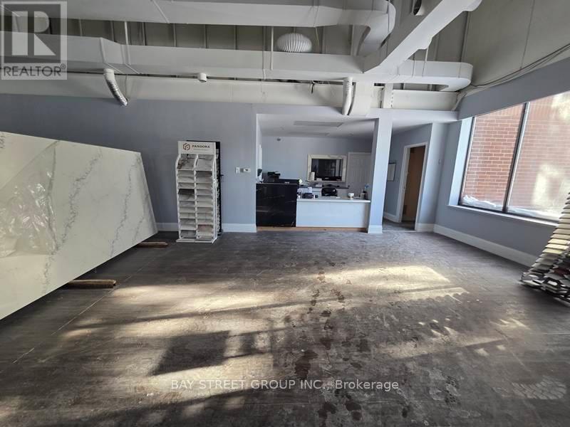 B- 16 East Wilmot Street, Richmond Hill, Ontario  L4B 1C8 - Photo 2 - N13443320