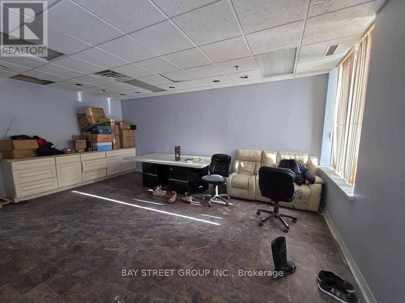 B- 16 East Wilmot Street, Richmond Hill, Ontario  L4B 1C8 - Photo 6 - N13443320