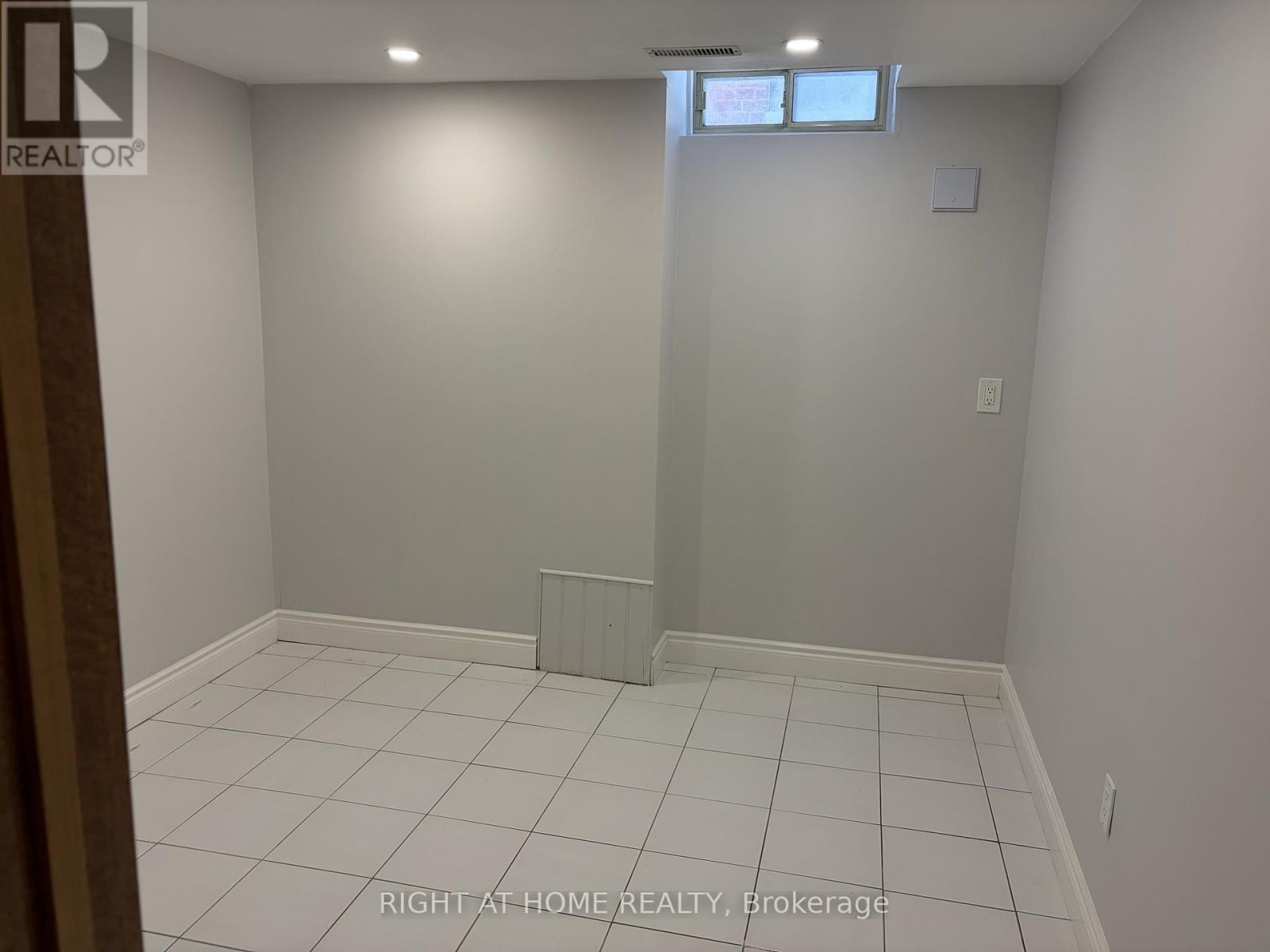 8469 Martin Grove Road E, Vaughan, Ontario  L4L 6G4 - Photo 6 - N13443322