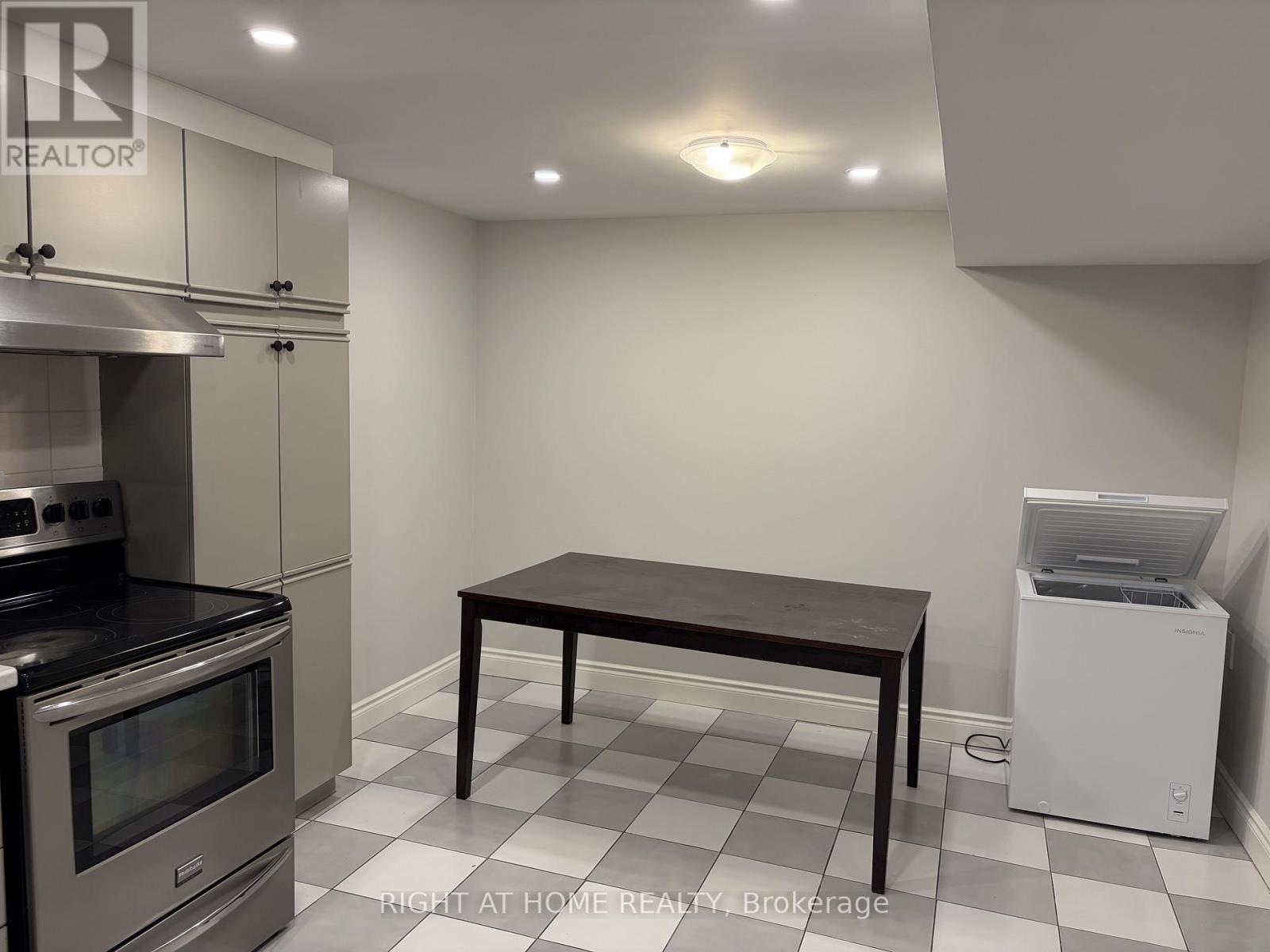 8469 Martin Grove Road E, Vaughan, Ontario  L4L 6G4 - Photo 8 - N13443322