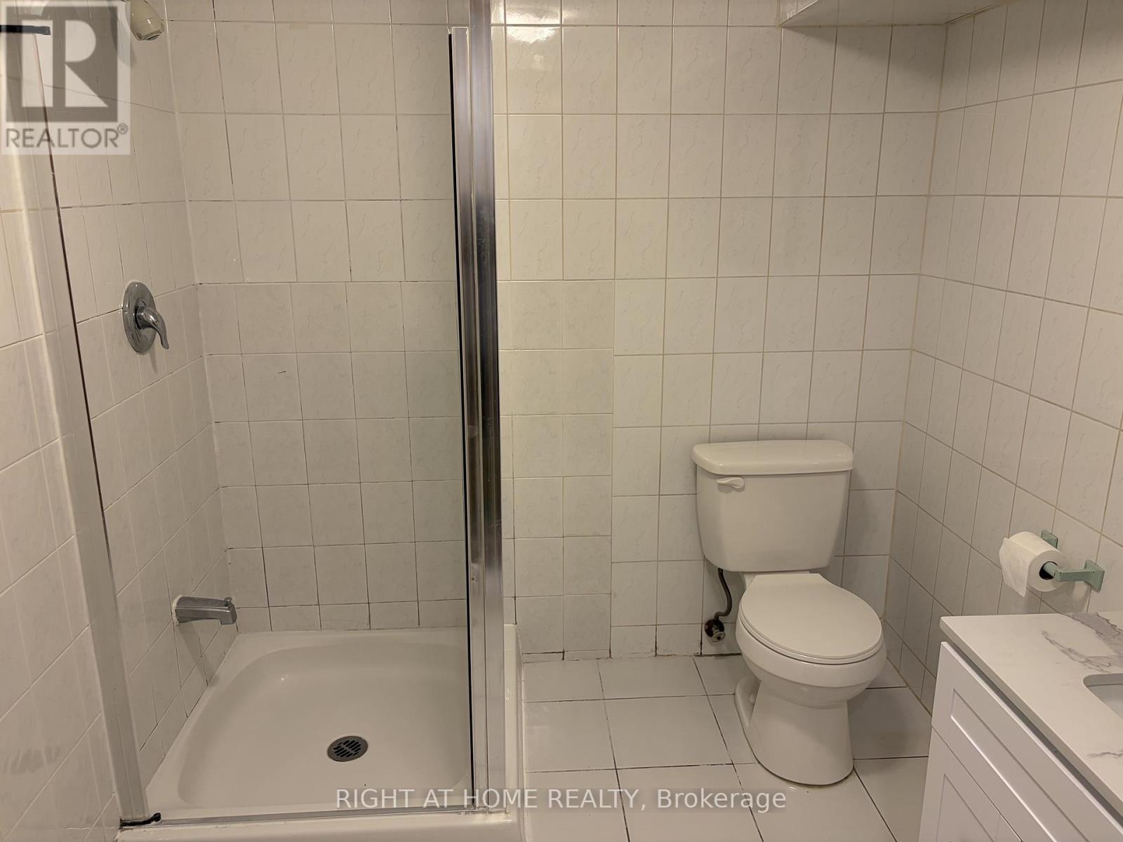 8469 Martin Grove Road E, Vaughan, Ontario  L4L 6G4 - Photo 9 - N13443322