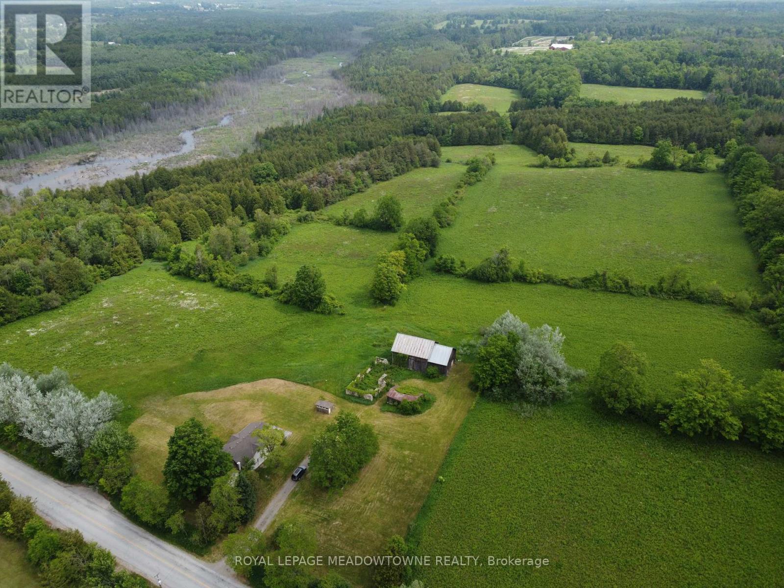 13489 Fourth Line Nassagaweya, Milton, Ontario  N0B 2K0 - Photo 4 - W13443306