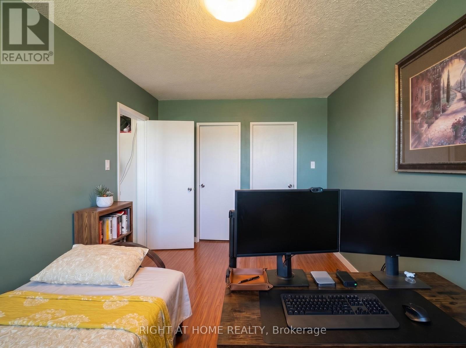 201 - 1050 Stainton Drive, Mississauga, Ontario  L5C 2T8 - Photo 7 - W13443338