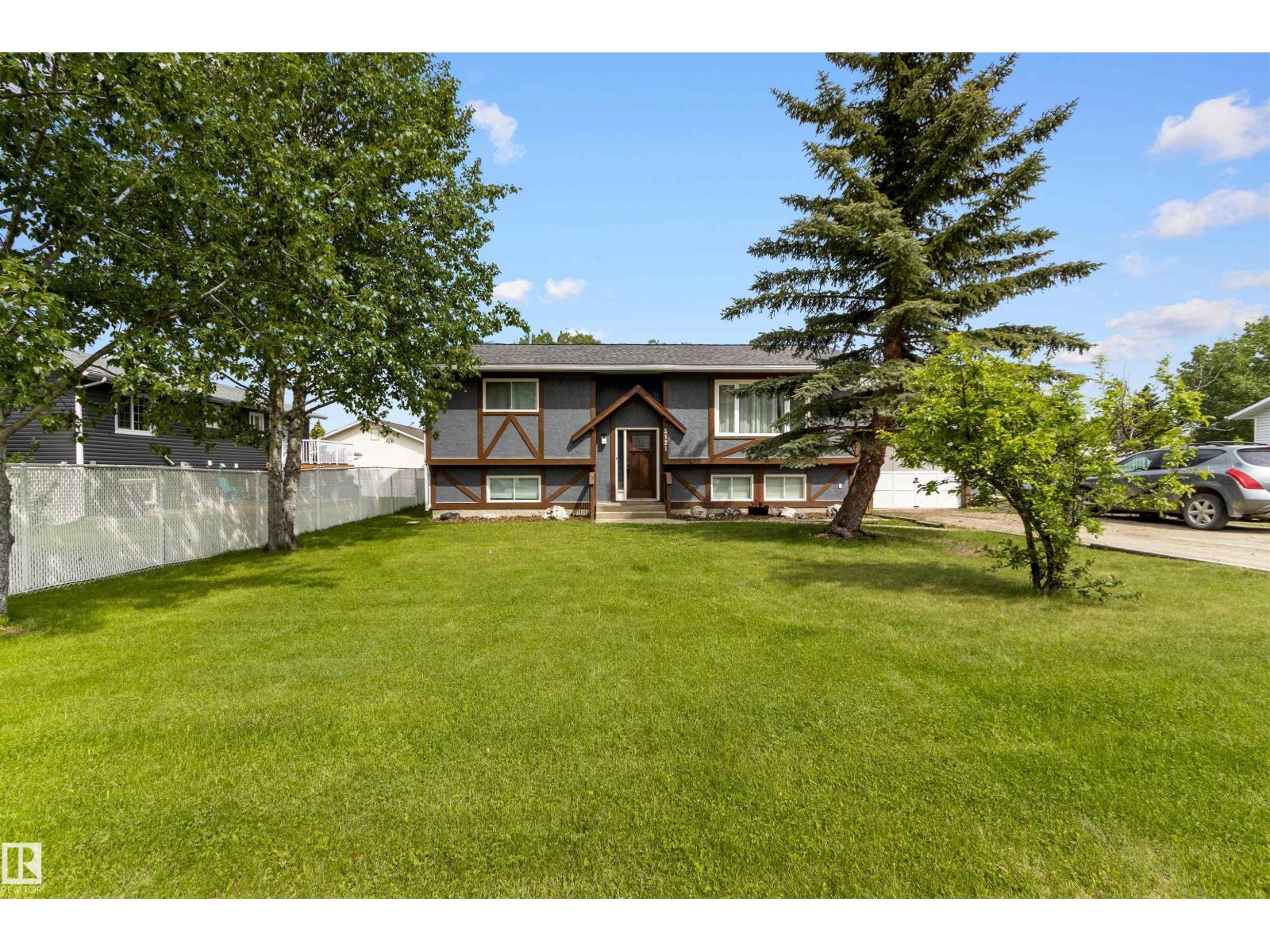5121 52 ST, Rocky Rapids, Alberta