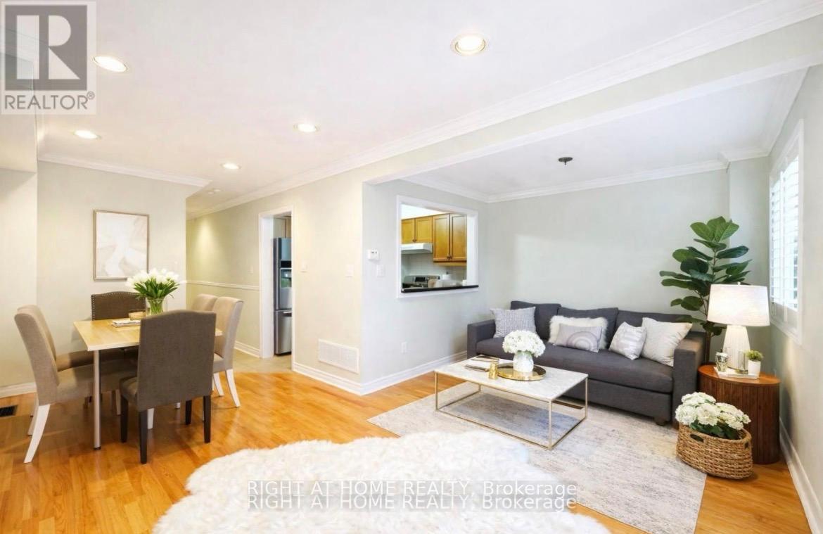 95 Giancola Crescent, Vaughan, Ontario  L6A 2T5 - Photo 4 - N13443372