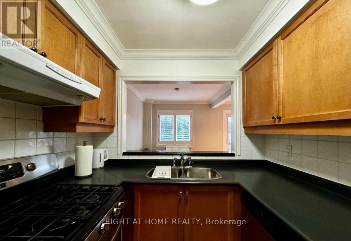 95 Giancola Crescent, Vaughan, Ontario  L6A 2T5 - Photo 7 - N13443372