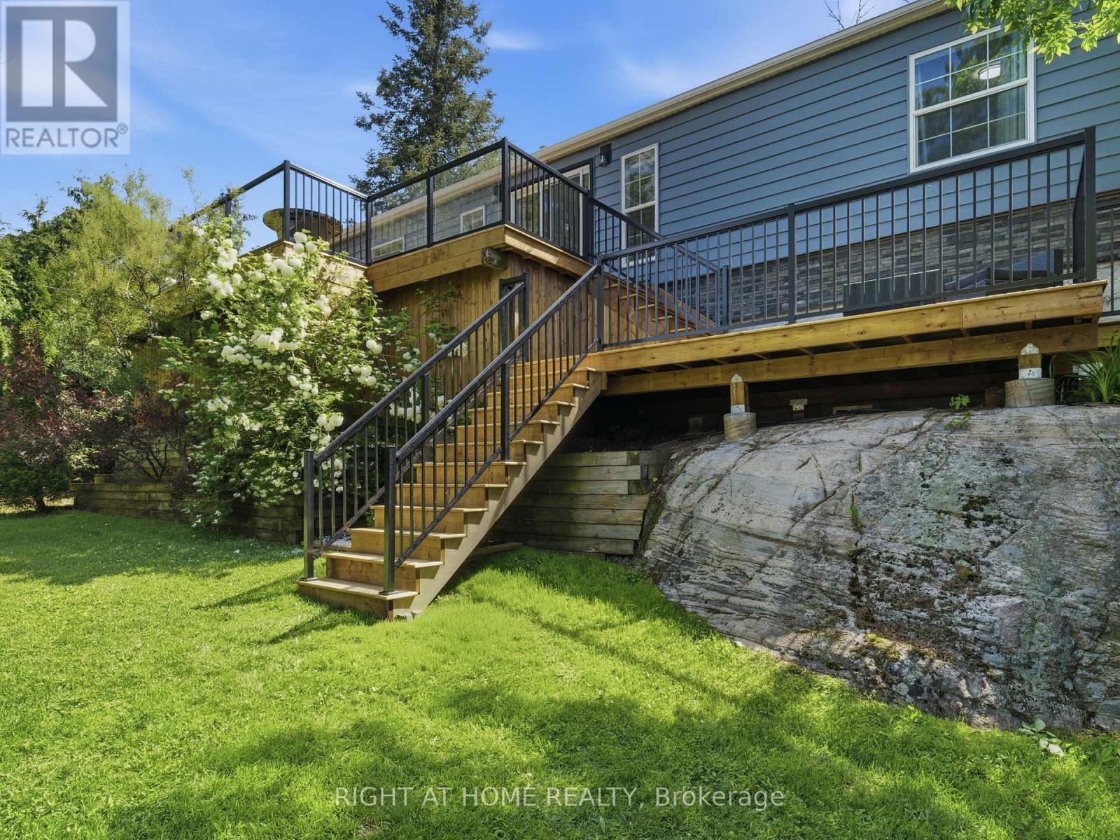 8168 Laidlaw Avenue, Ramara, Ontario  L0K 2B0 - Photo 7 - S13443370