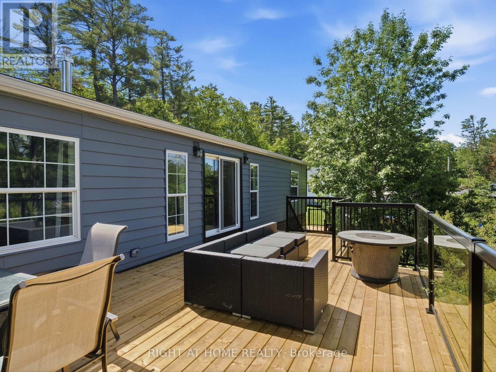 8168 Laidlaw Avenue, Ramara, Ontario  L0K 2B0 - Photo 8 - S13443370