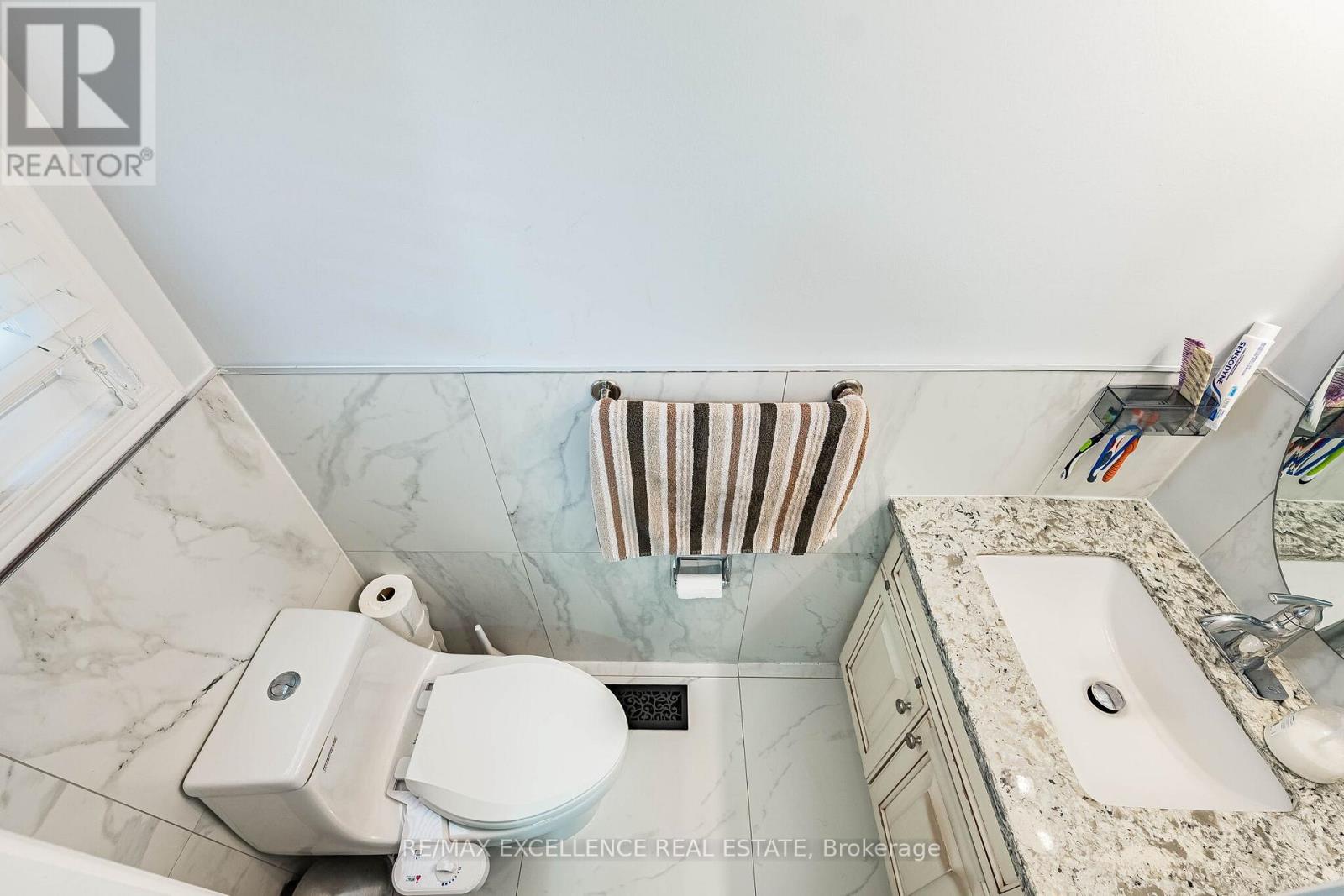 6 Stalbridge Avenue, Brampton, Ontario  L6Y 4H1 - Photo 16 - W13443366