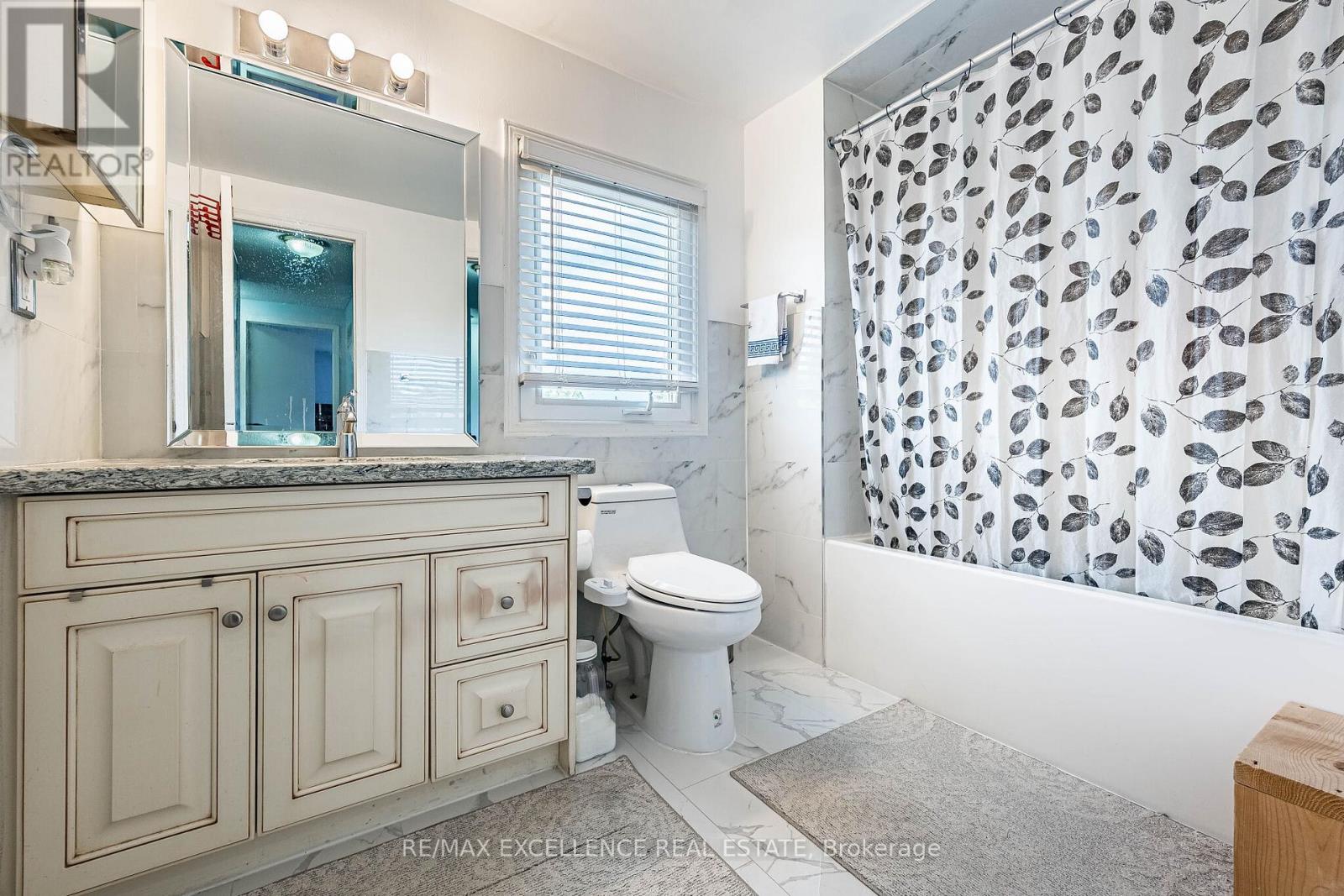 6 Stalbridge Avenue, Brampton, Ontario  L6Y 4H1 - Photo 21 - W13443366