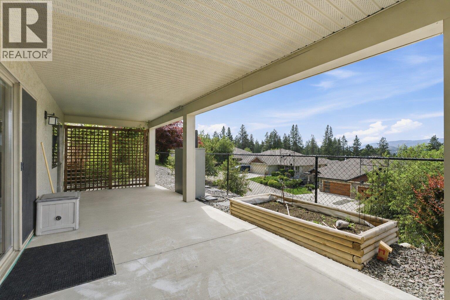 3516 Camelback Drive, Kelowna, British Columbia  V1X 8A7 - Photo 45 - 10387297