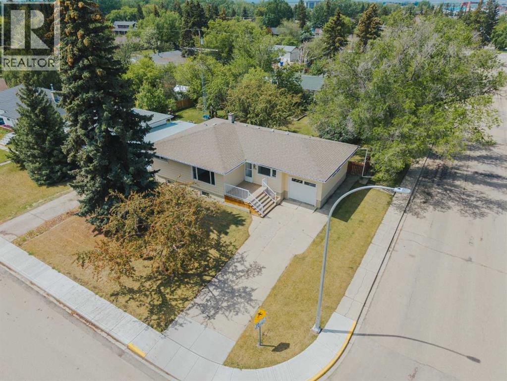 5202 56 Avenue, Olds, Alberta  T4H 1H8 - Photo 3 - A2313220