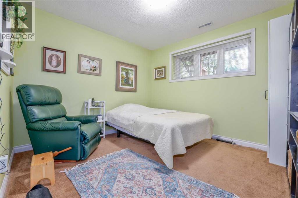 36, 10001 Brookpark Boulevard SW, Calgary, Alberta  T2W 3E3 - Photo 19 - A2319950