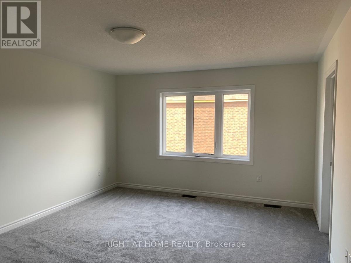 17 Lockyer Drive, Whitby, Ontario L1P 0M1 - Photo 4 - E13443386