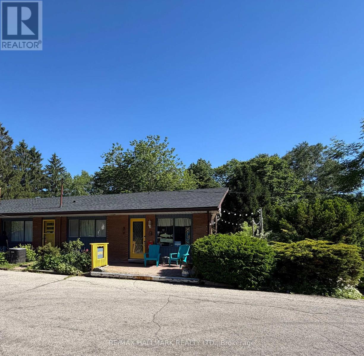 122 Ridgeway Road, Fort Erie, Ontario  L0S 1B0 - Photo 2 - X12965298