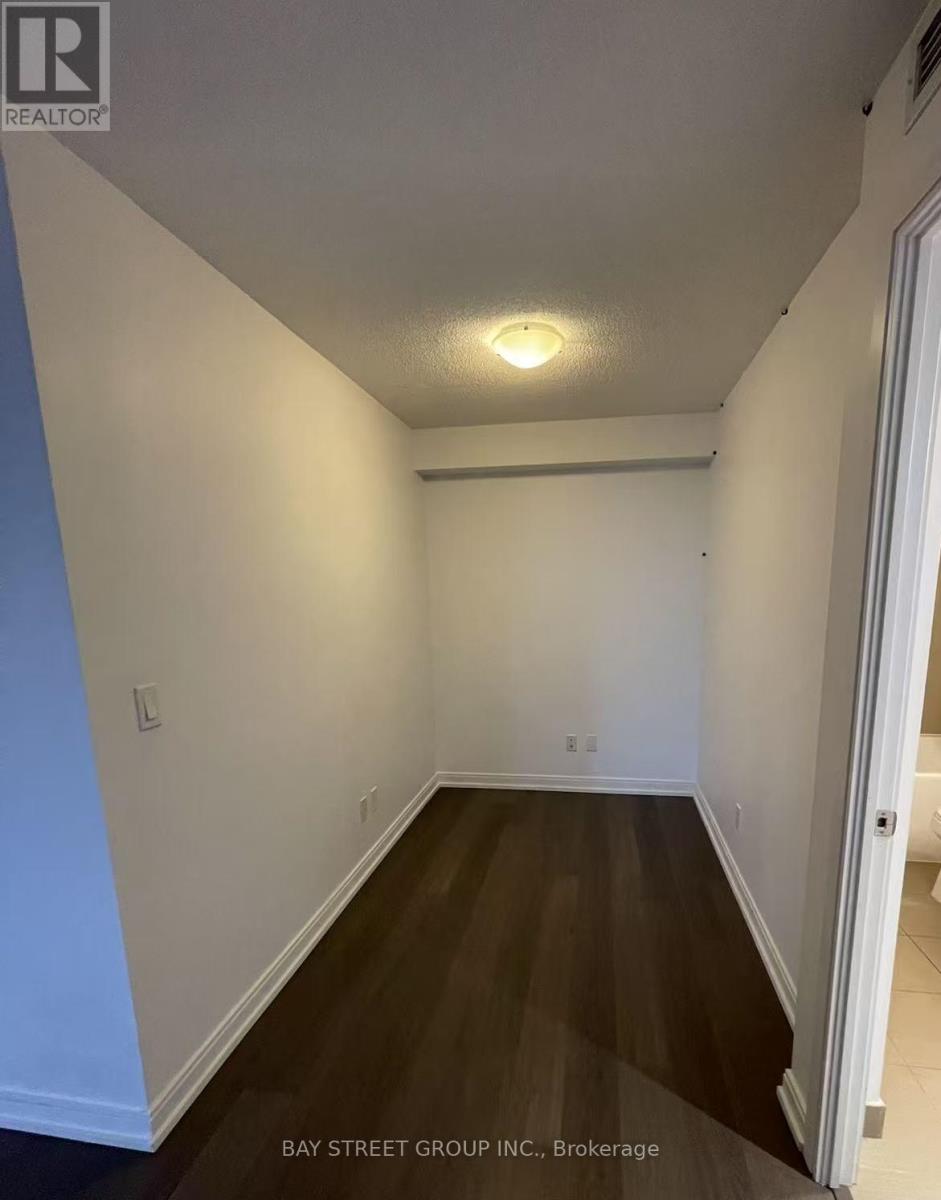 2805 - 255 Village Green Square, Toronto, Ontario  M1S 0L7 - Photo 13 - E13075966