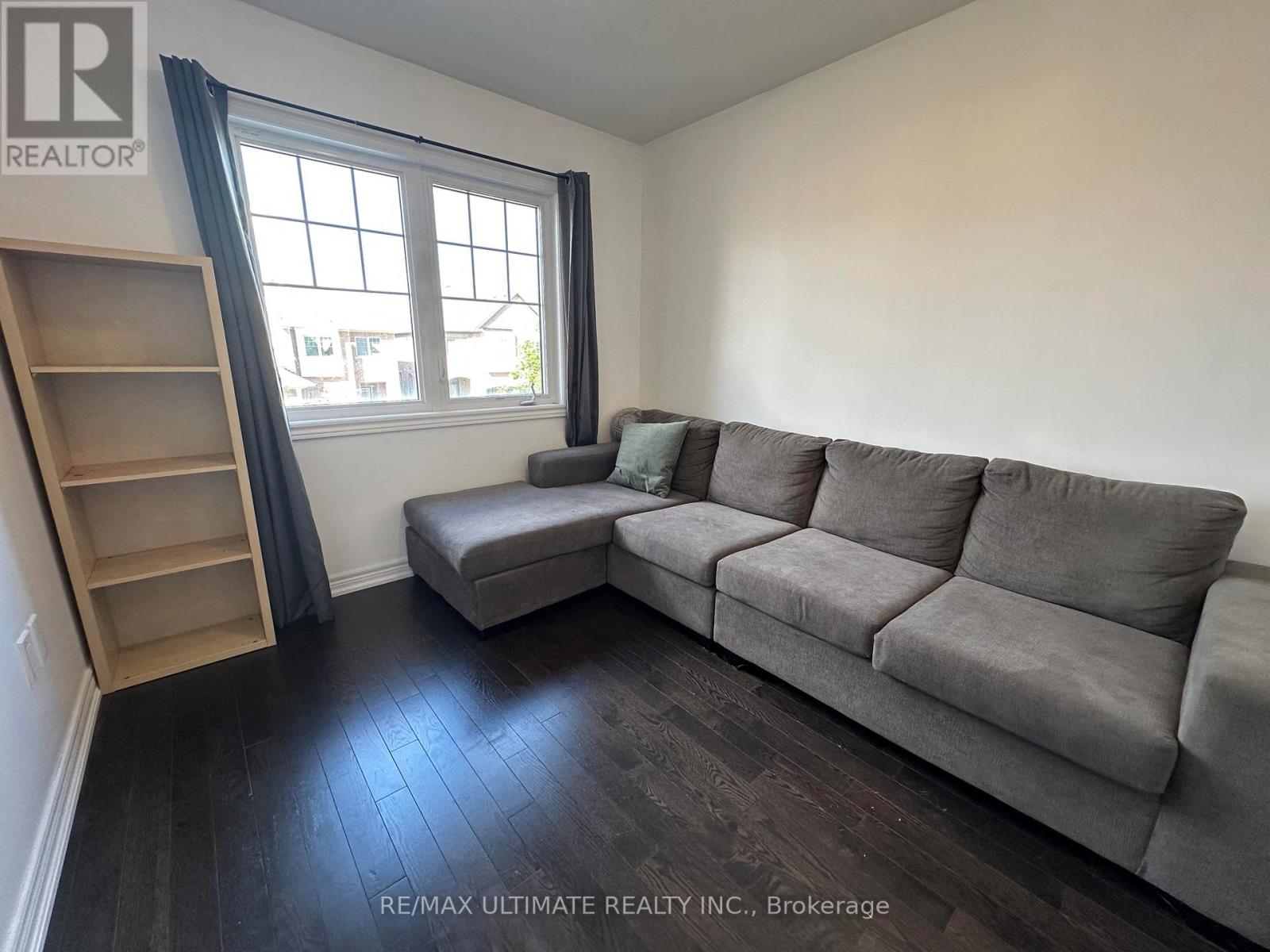 31 Davenfield Circle, Brampton, Ontario  L6P 4M2 - Photo 7 - W13440900