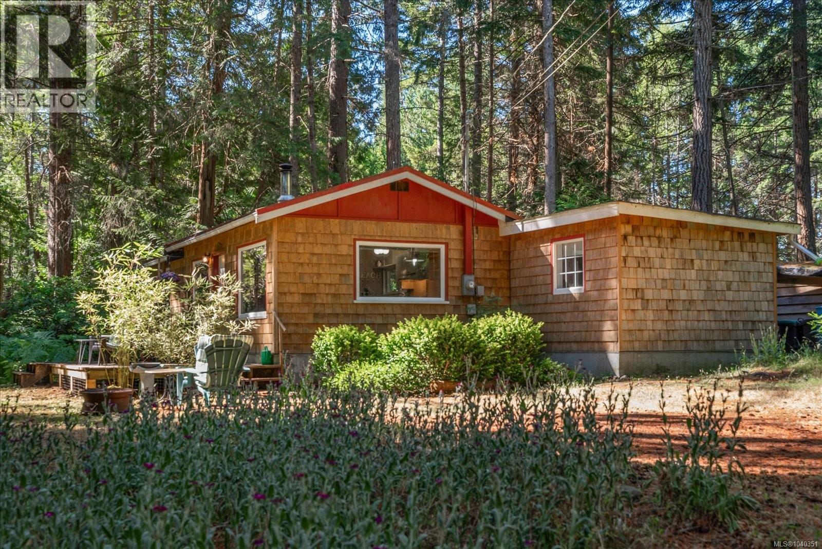 195 Ricardo Rd, Gabriola Island, British Columbia