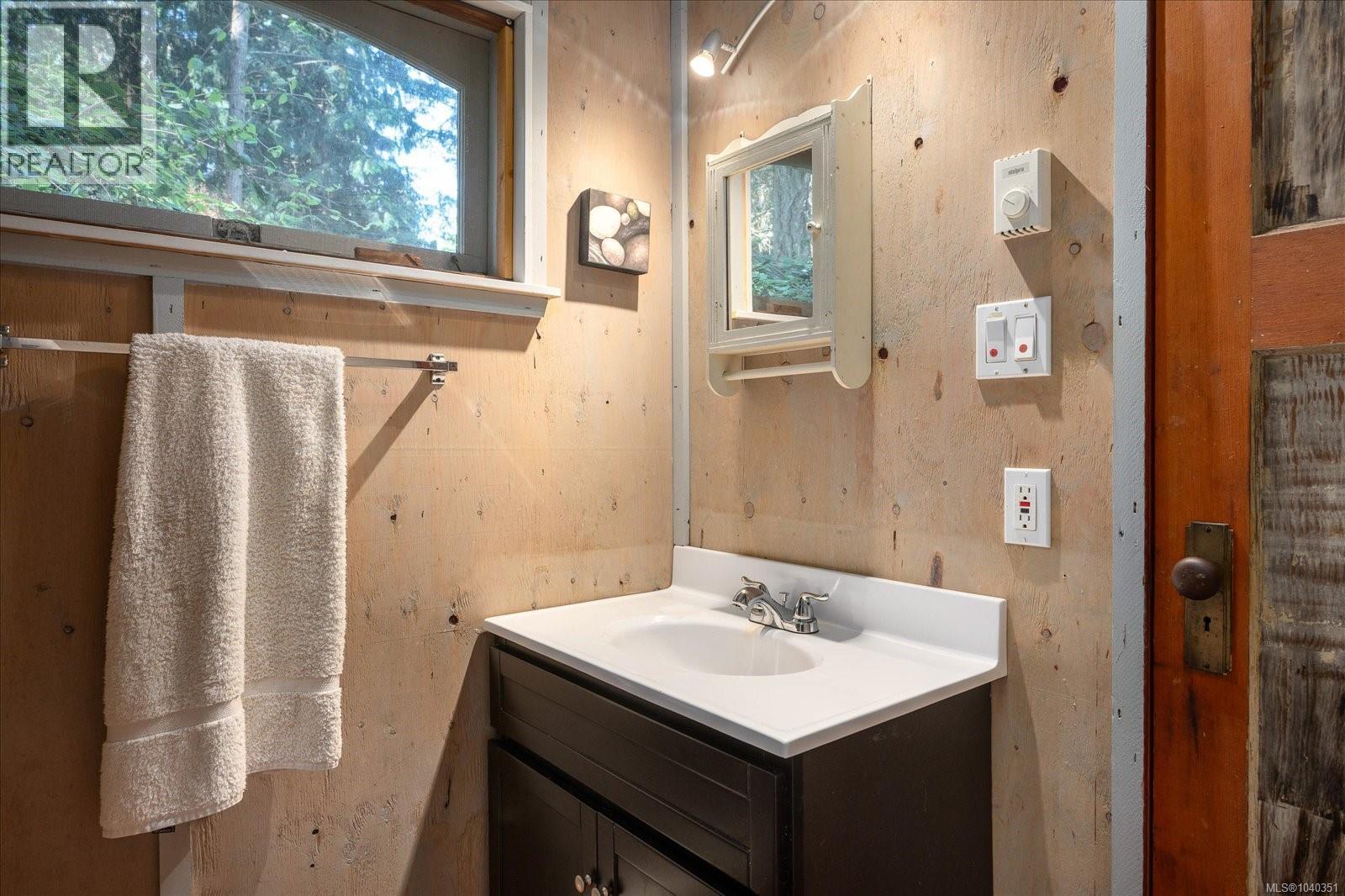 195 Ricardo Rd, Gabriola Island, British Columbia V0R 1X0 - Photo 24 - 1040351