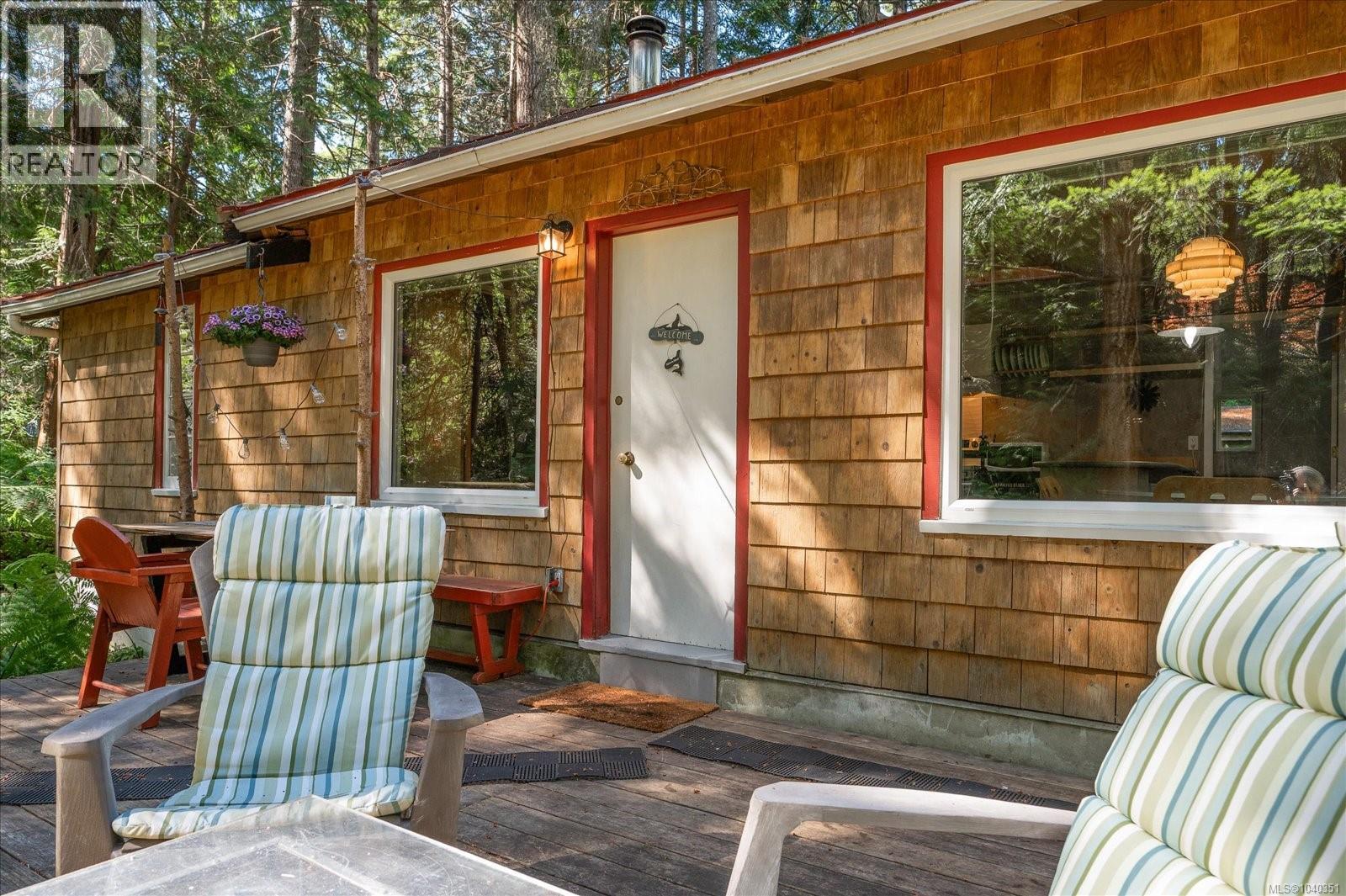 195 Ricardo Rd, Gabriola Island, British Columbia V0R 1X0 - Photo 3 - 1040351