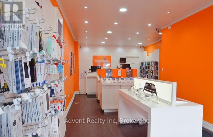 1454 Queen Street W, Toronto, Ontario  M6K 1M2 - Photo 4 - W13443406