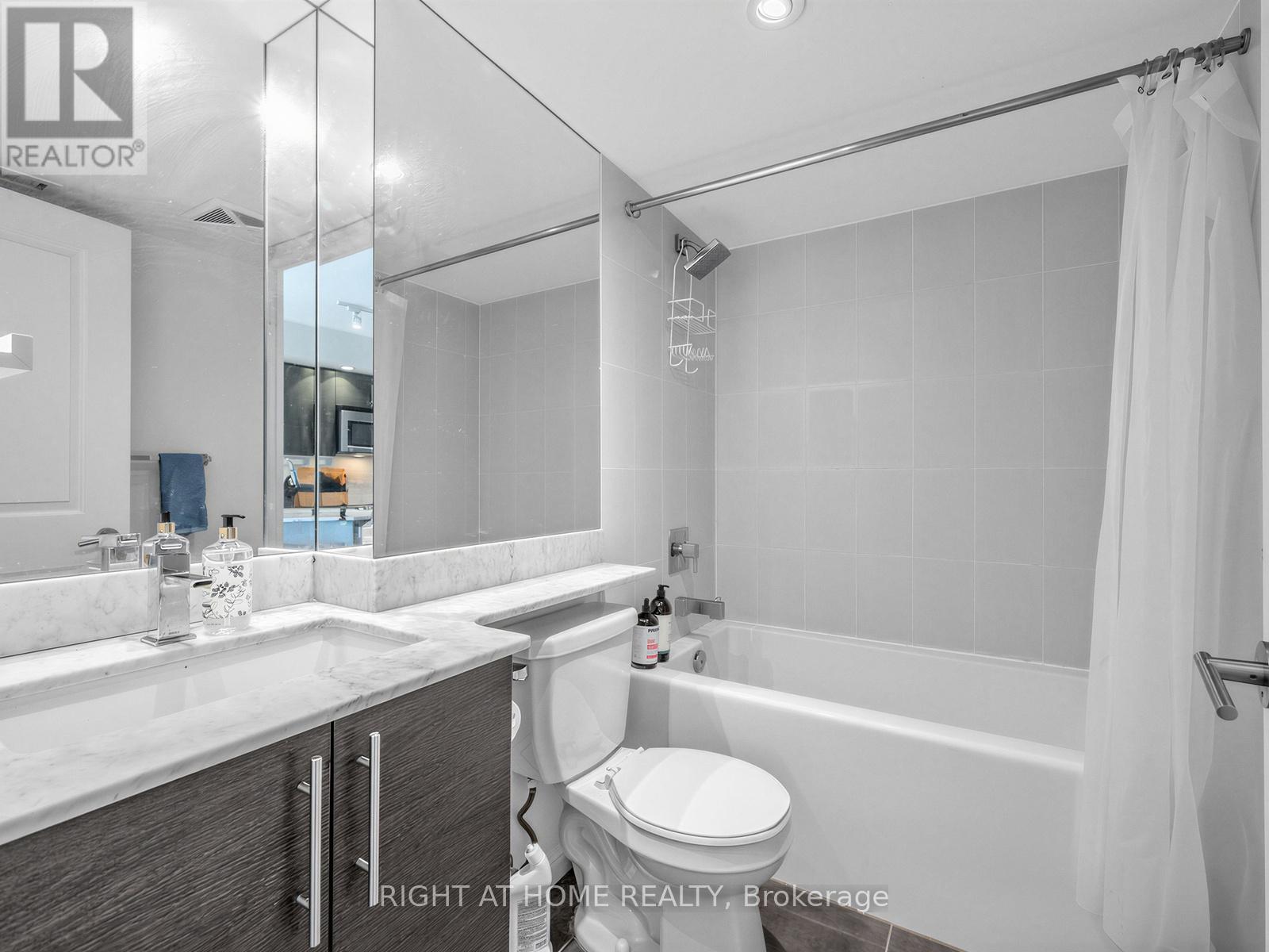 1012 - 65 East Liberty Street, Toronto, Ontario  M6K 3R2 - Photo 15 - C13443422