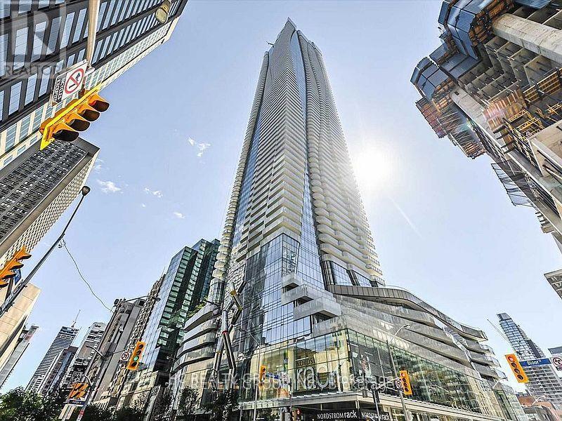 5201 - 1 BLOOR STREET E, Toronto, Ontario