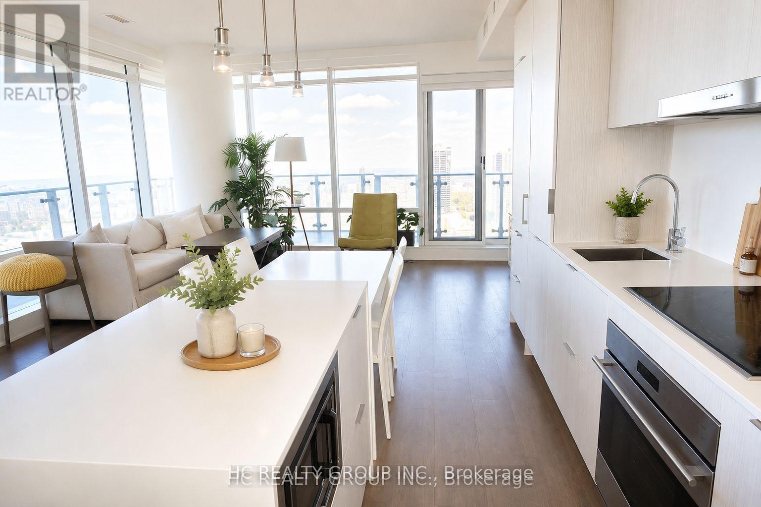 5201 - 1 Bloor Street E, Toronto, Ontario  M4W 1A9 - Photo 2 - C13443438