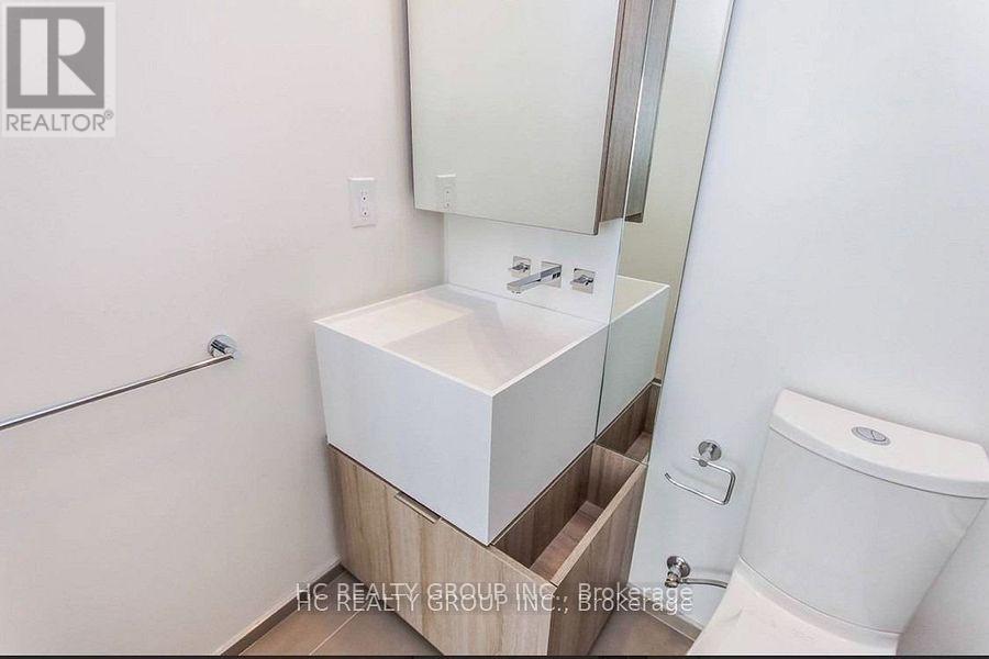 5201 - 1 Bloor Street E, Toronto, Ontario  M4W 1A9 - Photo 8 - C13443438