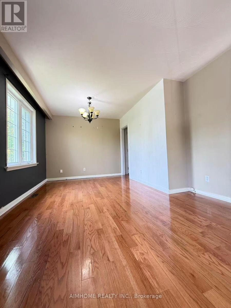 Main - 256 Patricia Avenue, Toronto, Ontario  M2M 1J8 - Photo 11 - C13443442