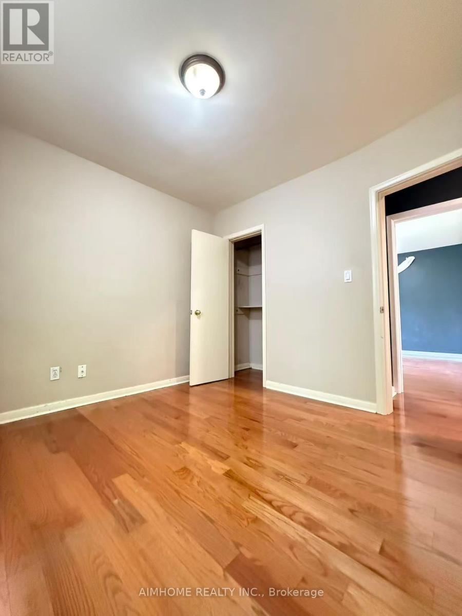 Main - 256 Patricia Avenue, Toronto, Ontario  M2M 1J8 - Photo 8 - C13443442