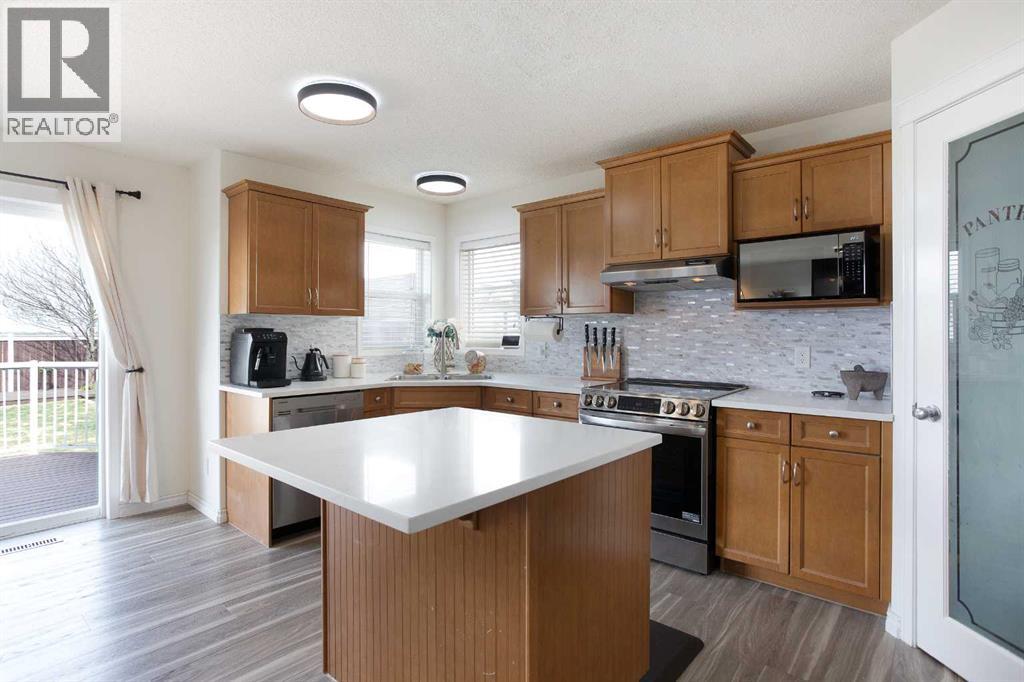 514 Stonegate Road Nw, Airdrie, Alberta  T4B 3A1 - Photo 9 - A2316415
