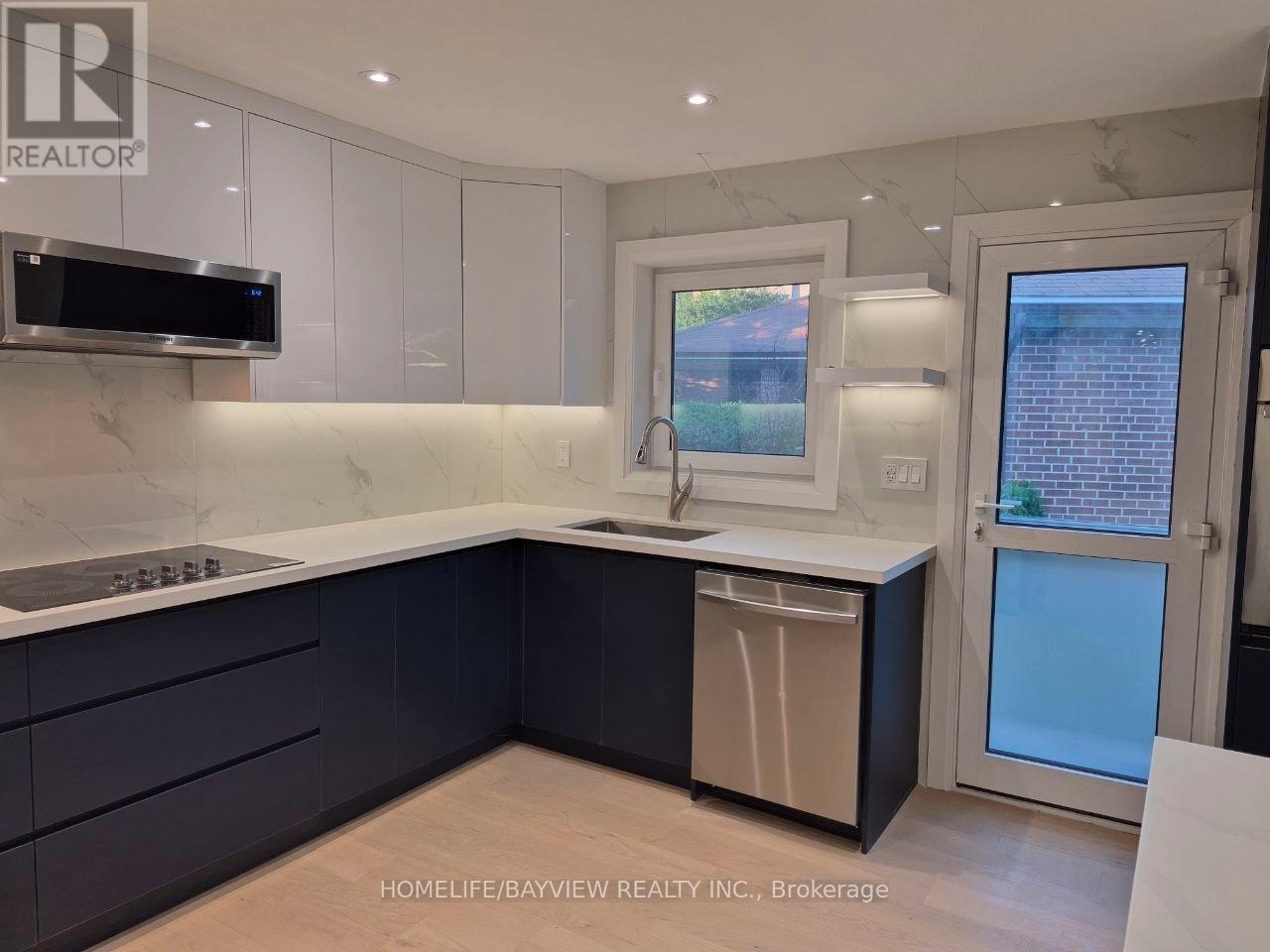 Main - 31 Portree Crescent, Markham, Ontario  L3T 3G1 - Photo 14 - N13439060