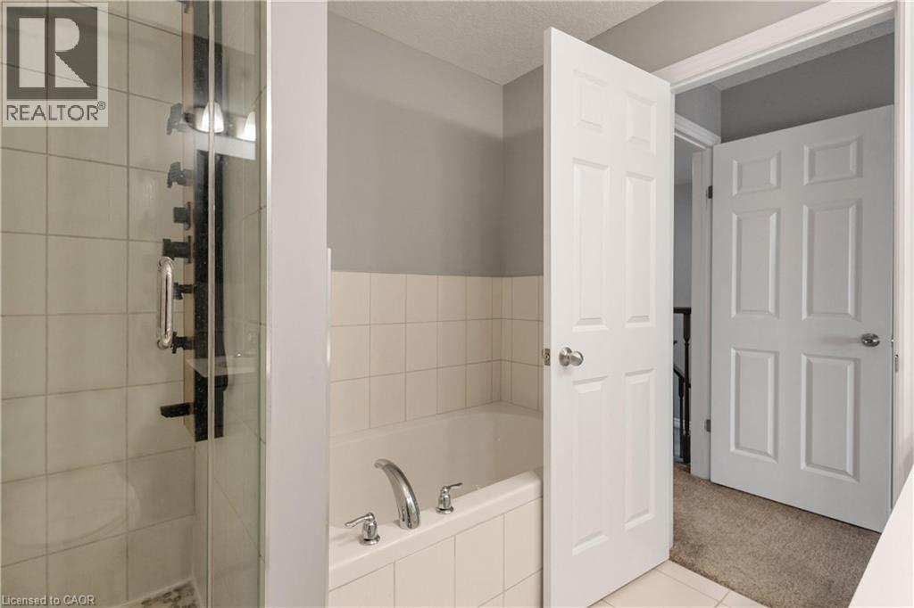 256 Falconridge Drive, Kitchener, Ontario  N2K 0C5 - Photo 24 - 40839704