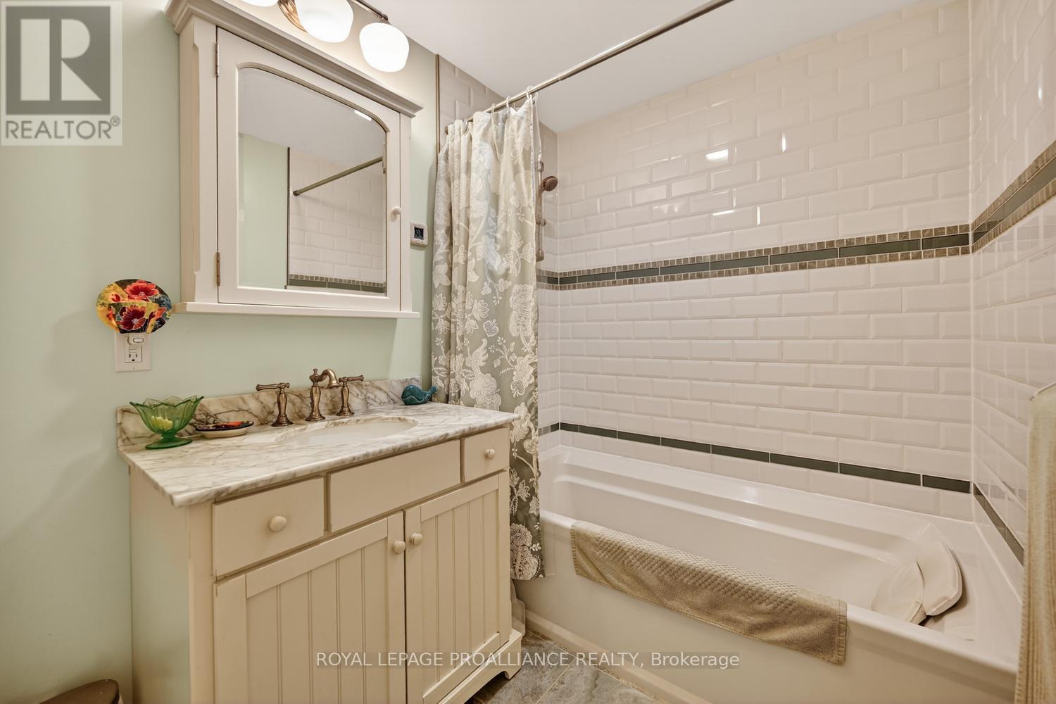 4516 Airport Road, Elizabethtown-Kitley, Ontario  K6T 1A2 - Photo 16 - X13443490
