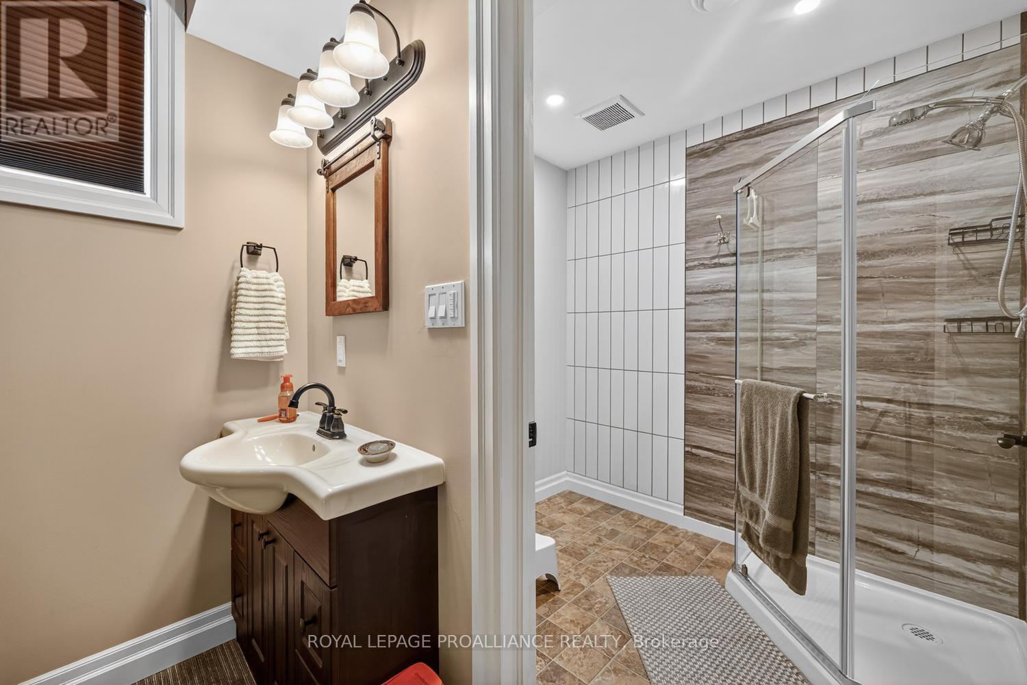 4516 Airport Road, Elizabethtown-Kitley, Ontario  K6T 1A2 - Photo 31 - X13443490