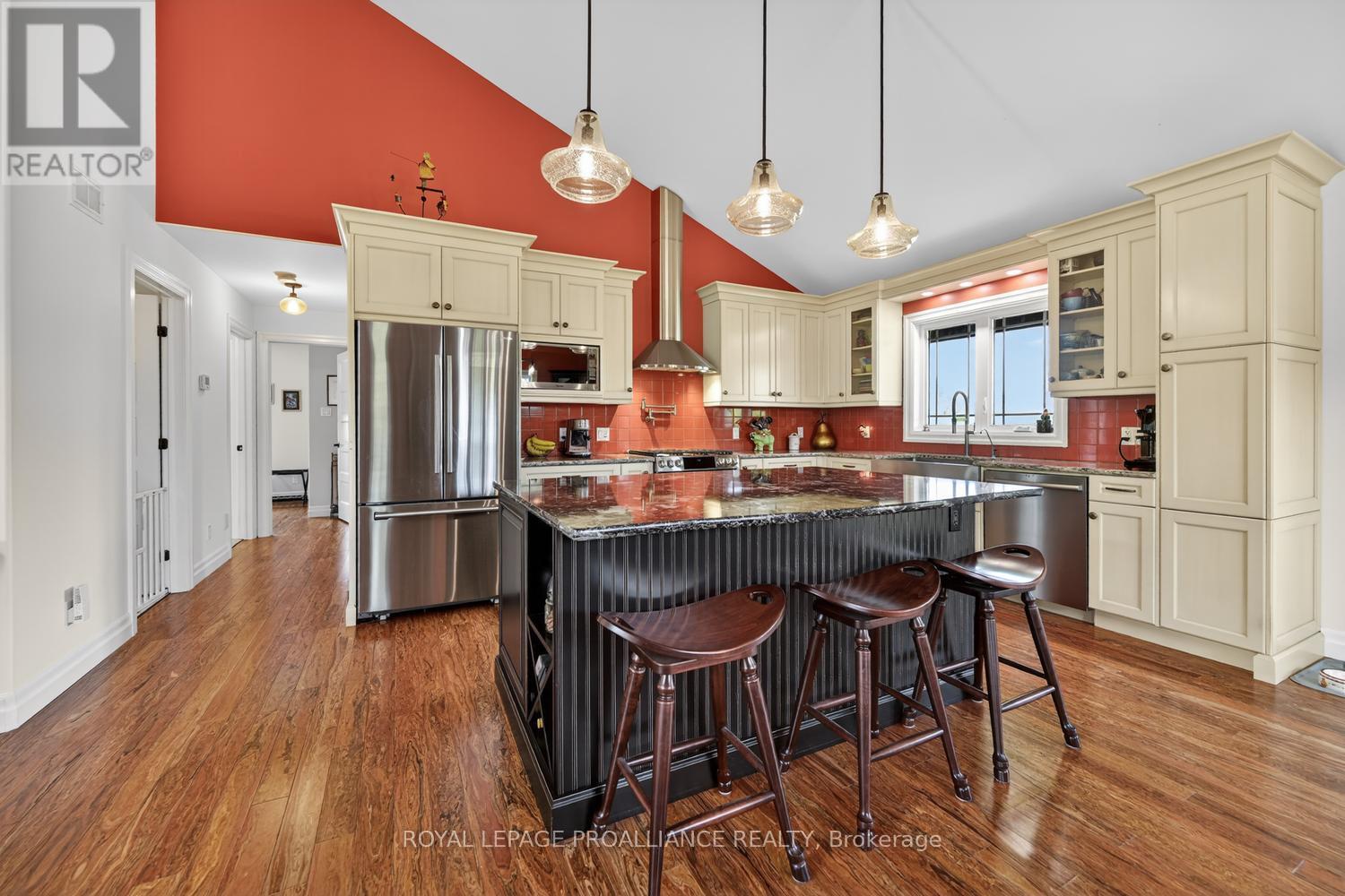4516 Airport Road, Elizabethtown-Kitley, Ontario  K6T 1A2 - Photo 8 - X13443490
