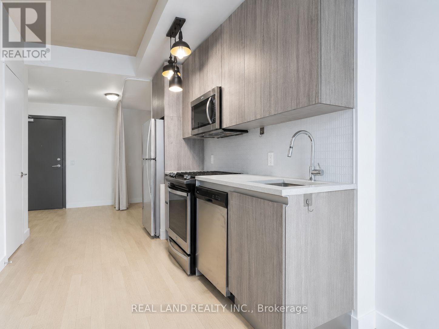 303 - 246 Logan Avenue, Toronto, Ontario  M4M 0E9 - Photo 9 - E13246054