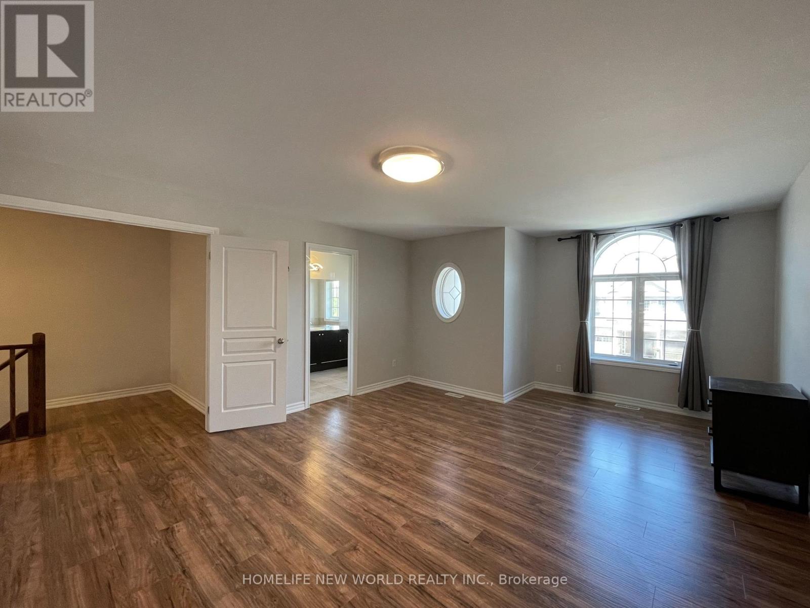 2276 Whistling Springs Crescent, Oakville, Ontario  L6M 0C5 - Photo 13 - W13443460