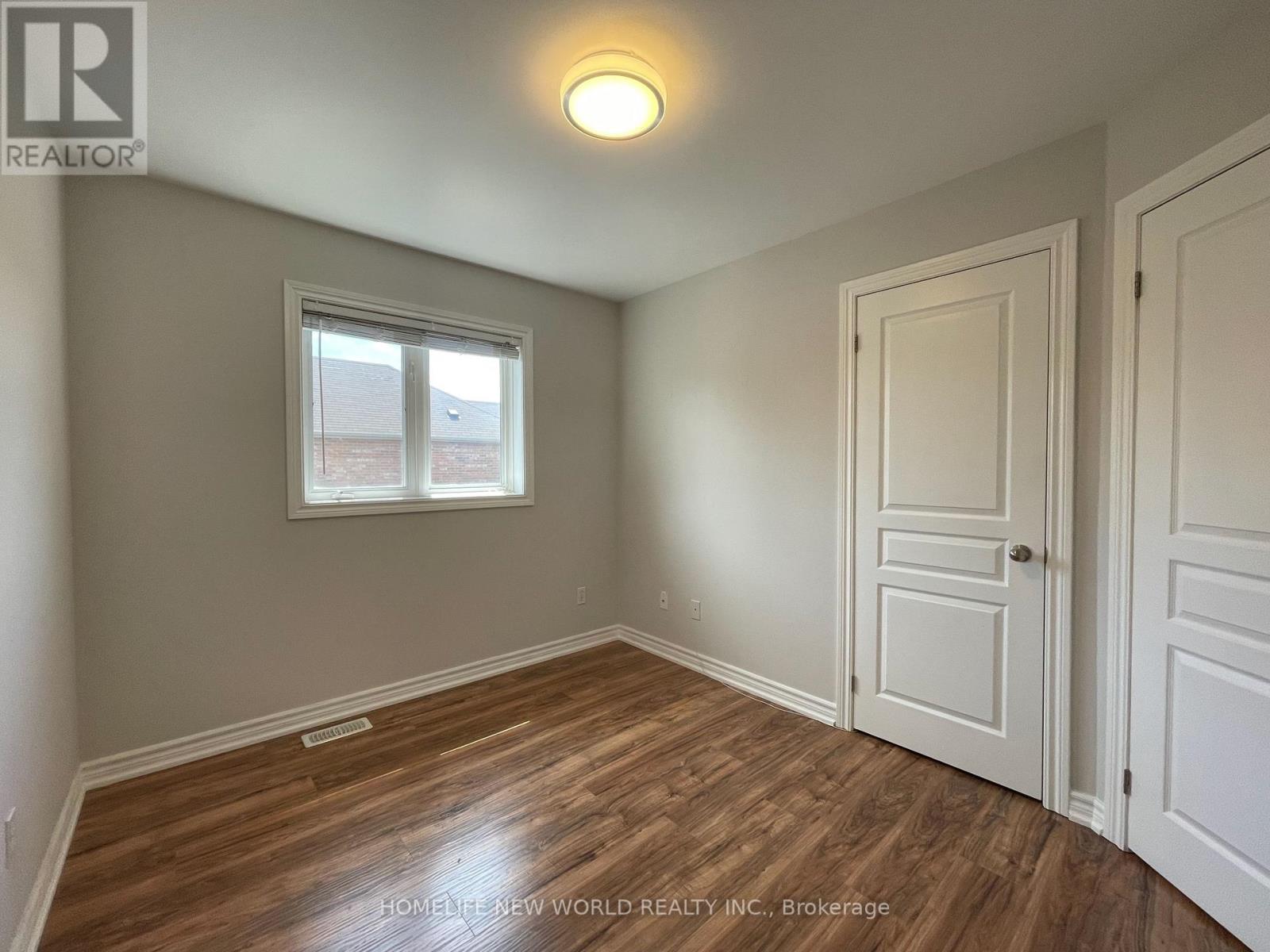 2276 Whistling Springs Crescent, Oakville, Ontario  L6M 0C5 - Photo 18 - W13443460