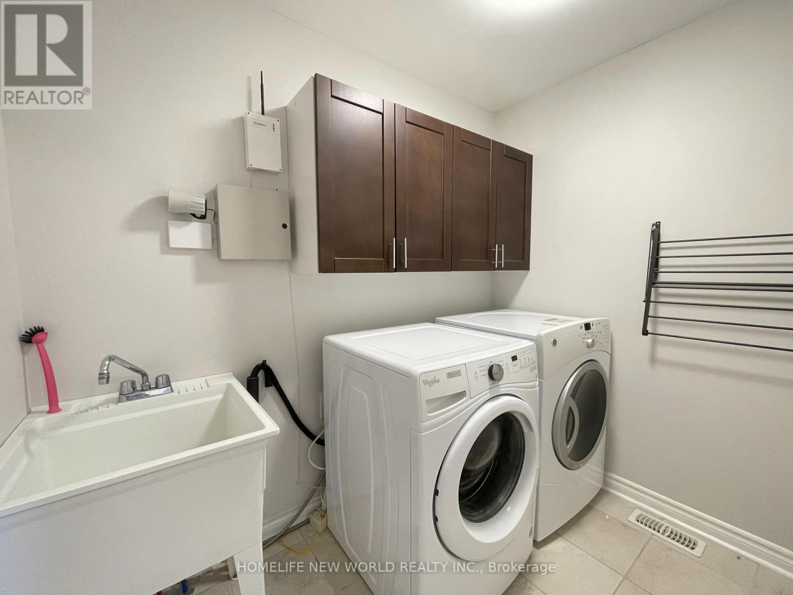 2276 Whistling Springs Crescent, Oakville, Ontario  L6M 0C5 - Photo 20 - W13443460