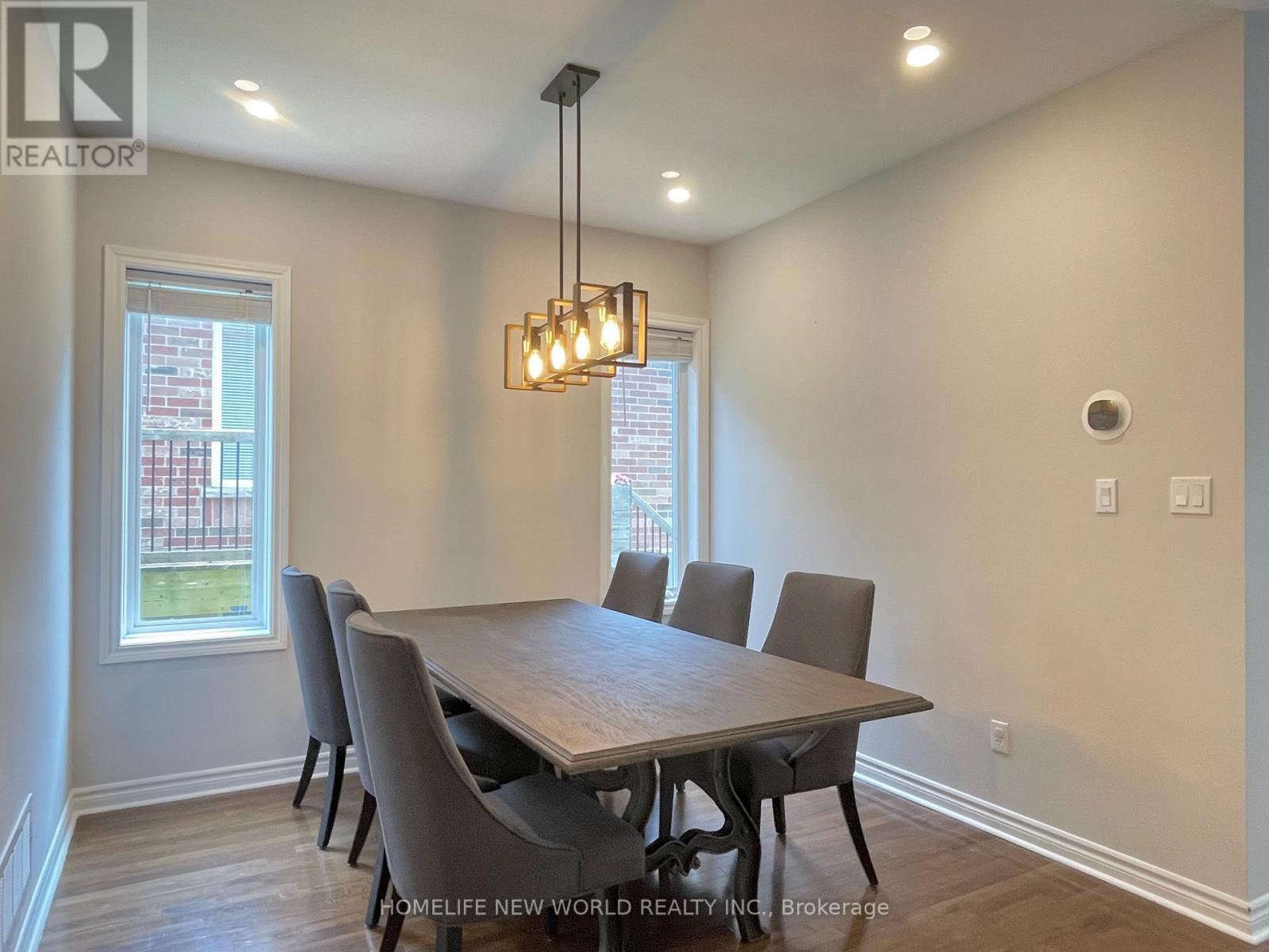 2276 Whistling Springs Crescent, Oakville, Ontario  L6M 0C5 - Photo 4 - W13443460
