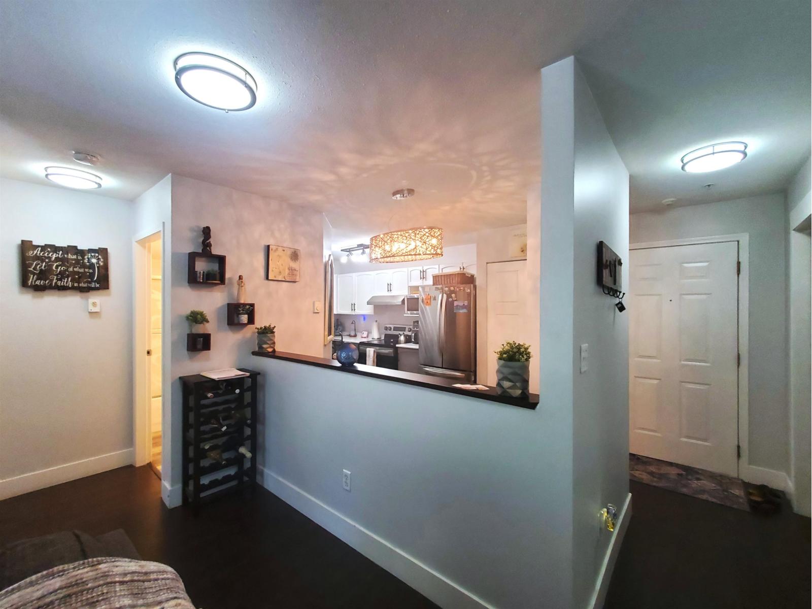 208 2964 Trethewey Street, Abbotsford, British Columbia  V2T 6P4 - Photo 5 - R3129432