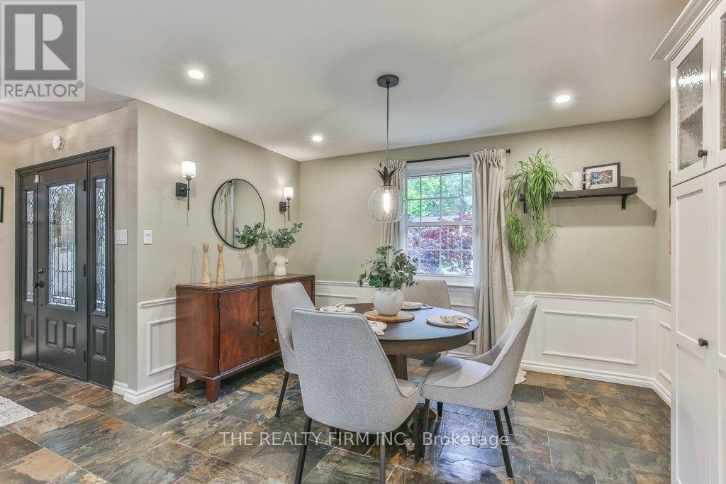 2 Oakwood Drive, London South, Ontario  N6K 2V4 - Photo 19 - X13443508