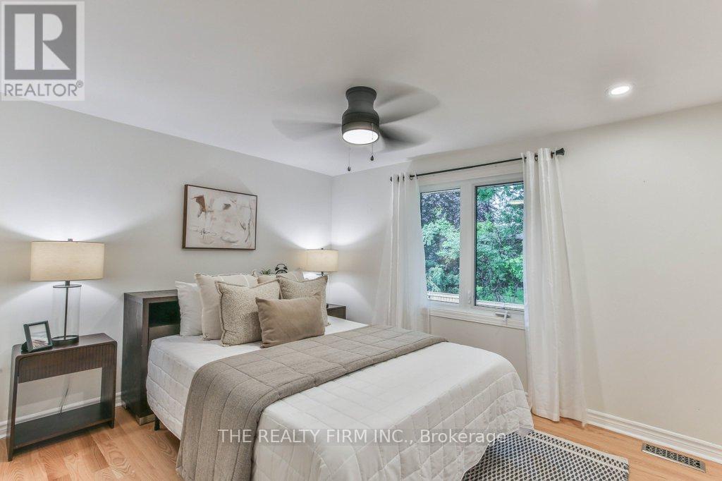 2 Oakwood Drive, London South, Ontario  N6K 2V4 - Photo 26 - X13443508